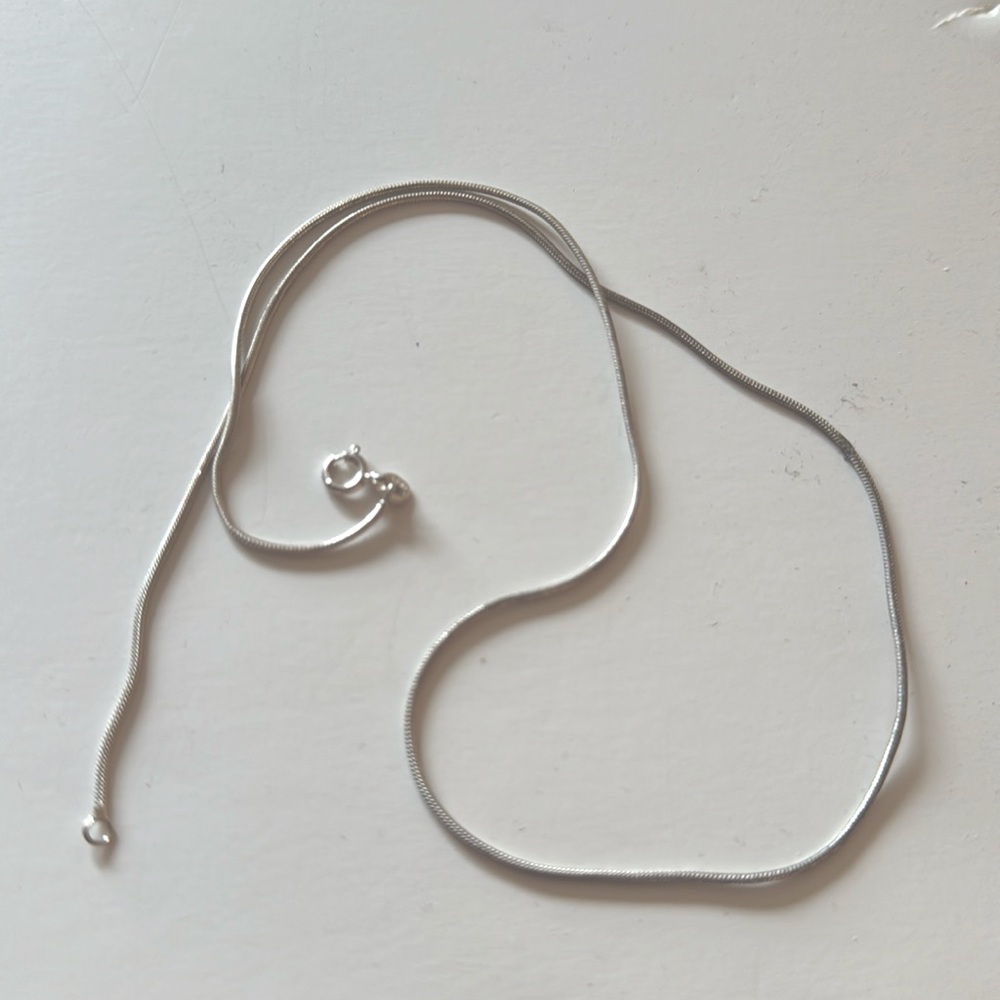 20’’ sterling snake chain - Picture 3 of 5